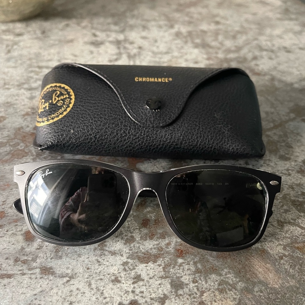 NEW Ray-Ban Black Sunglasses with Case